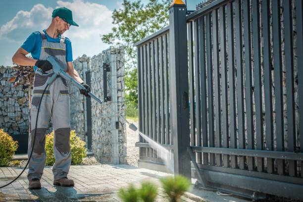 Best Pool Deck Cleaning  in La Habra Heights, CA